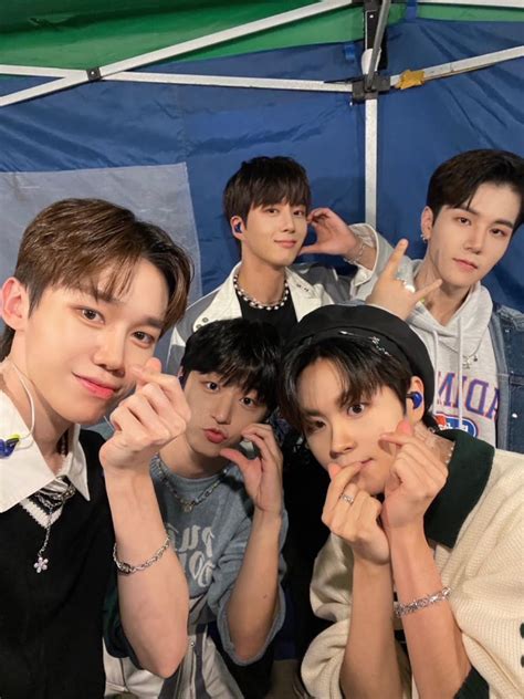 peak time kpop groups.